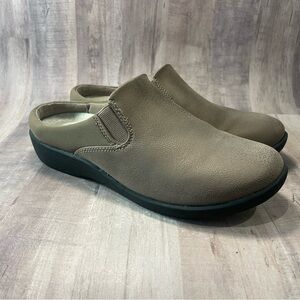 Clarks Womens Sillian Bliss Mule Size 5.5 Taupe Tan Textile Slip On Flat Shoe